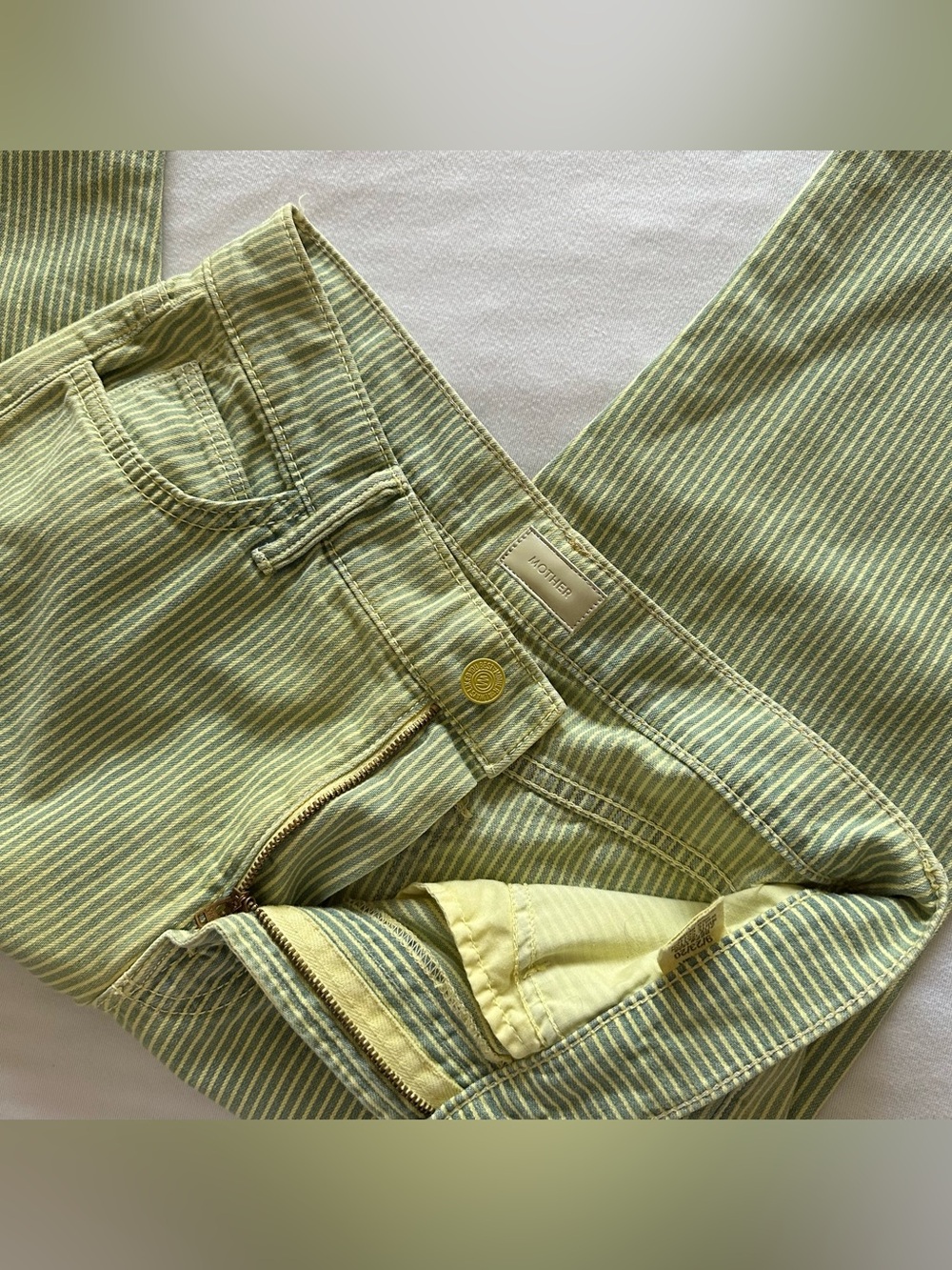 mother brand green striped lightweight denim w raw hems / size 28 - Picture 5 of 5